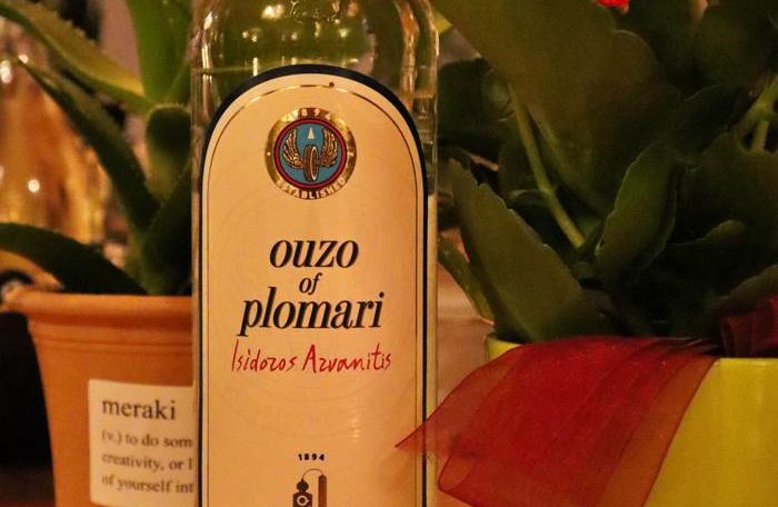 Ouzo Plomari Flasche